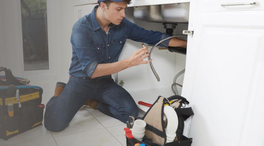 Expert burst pipe repair services in Midfield, TX